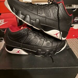 2016 Air Jordan 9 Retro Low Bred Size 11 Black Gym Red White OG Box